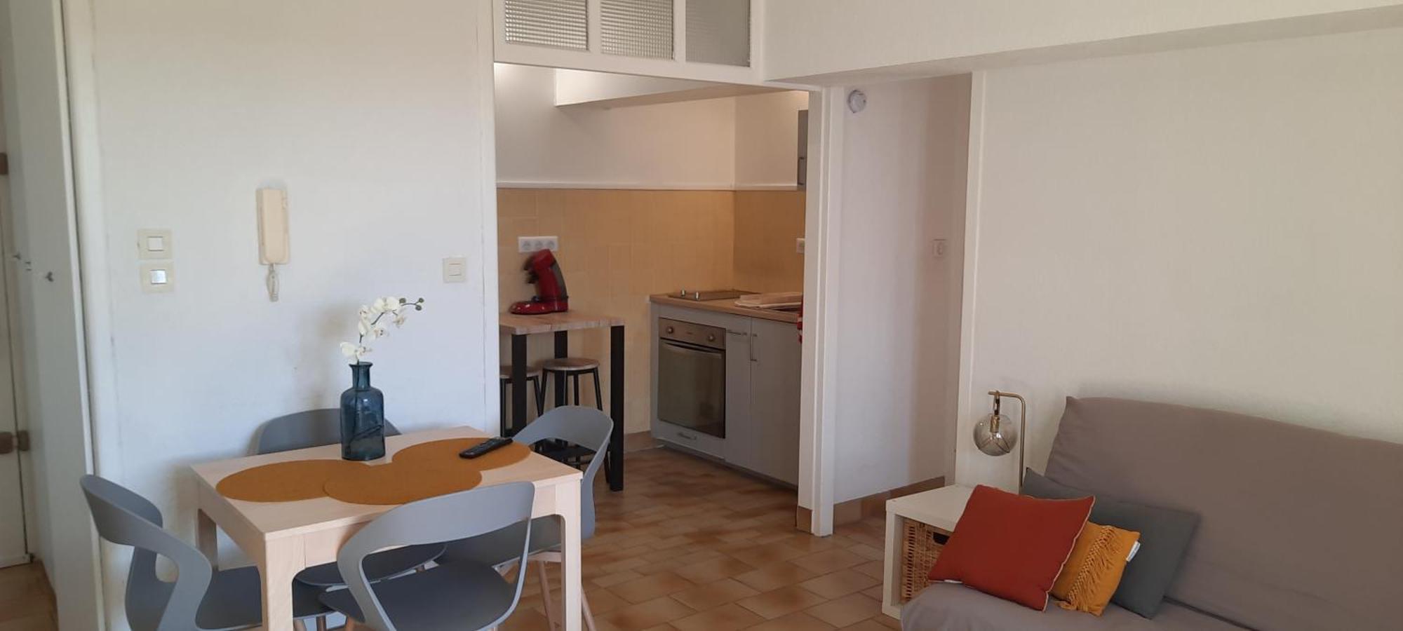Appartement Climatise Avec Terrasse Au Coeur De Nyons Eksteriør billede