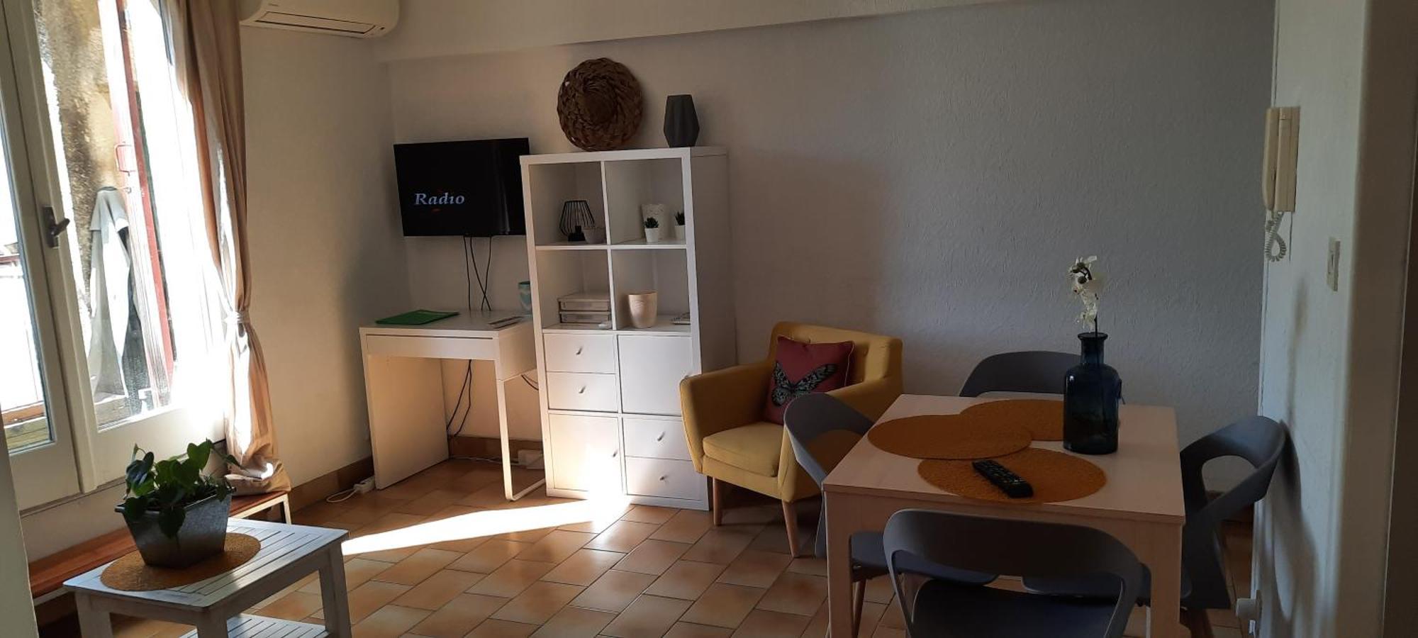 Appartement Climatise Avec Terrasse Au Coeur De Nyons Eksteriør billede